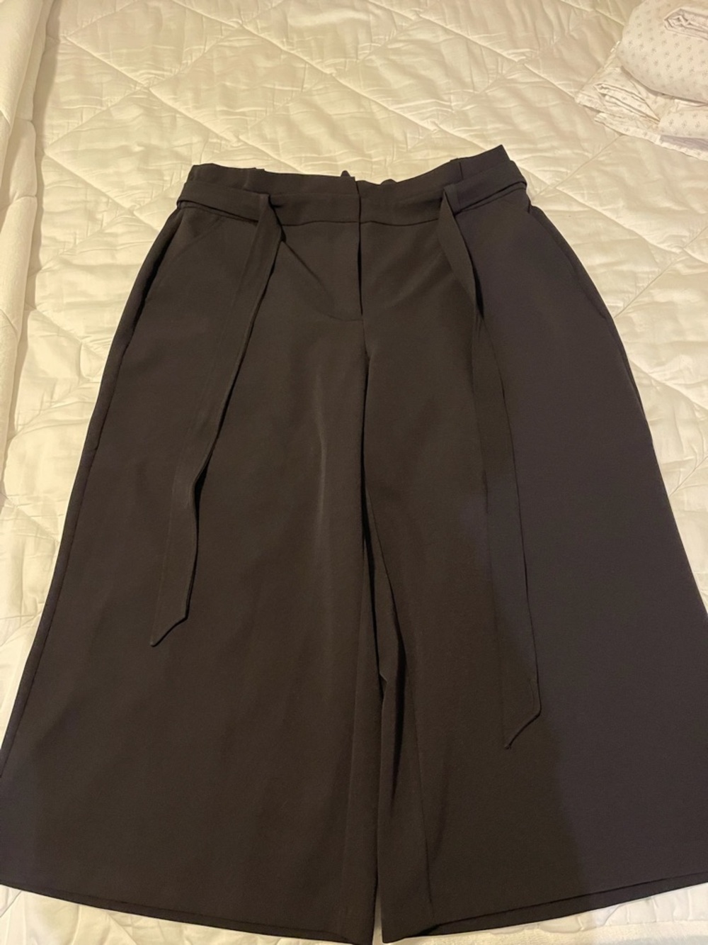 Apt. 9 Women’s Black Gaucho Capri Tailored Waistband Dress Pants